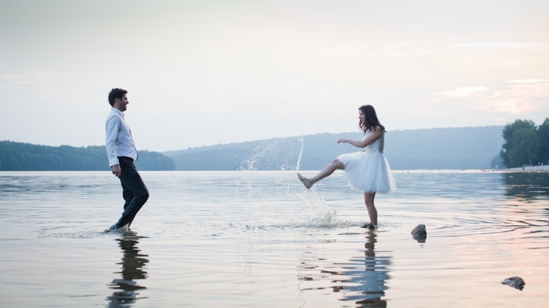 1-Séance-photo-amoureux-lac-Vieilles-Forges-Ardennes
