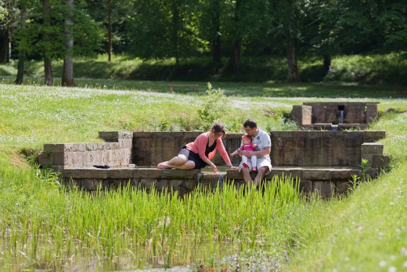 3-Portraits-famille-extérieur-Ardennes-Elan-Chapelle-Saint-Roger