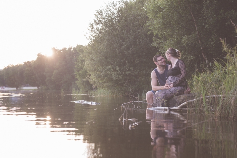 Portraits-grossesse-Ardennes-nature-Lac-Vieilles-Forges