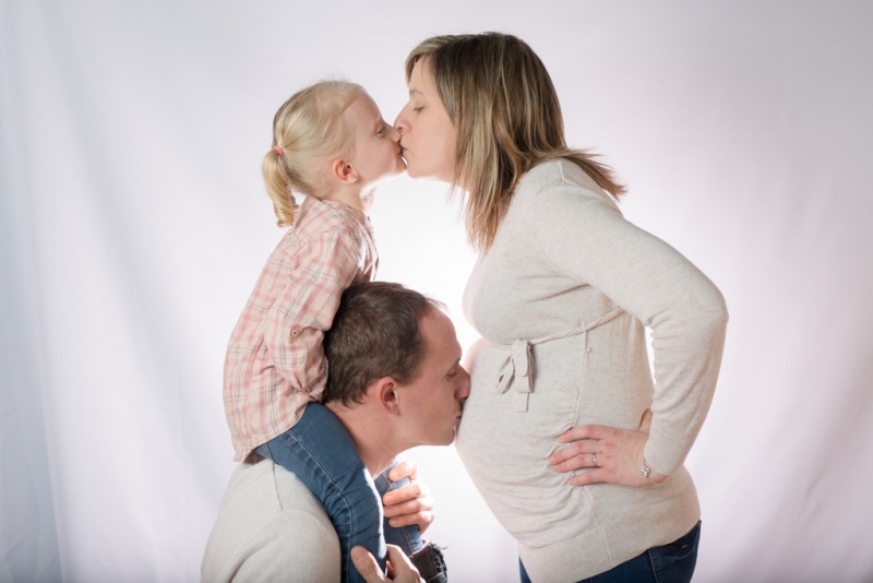 Portraits-grossesse-Ardennes-studio-famille