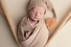 photographe-naissance-charleville-mezieres-ardennes-emmaillotage
