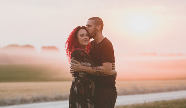 Séance photos en amoureux à la campagne entre Reims et Laon